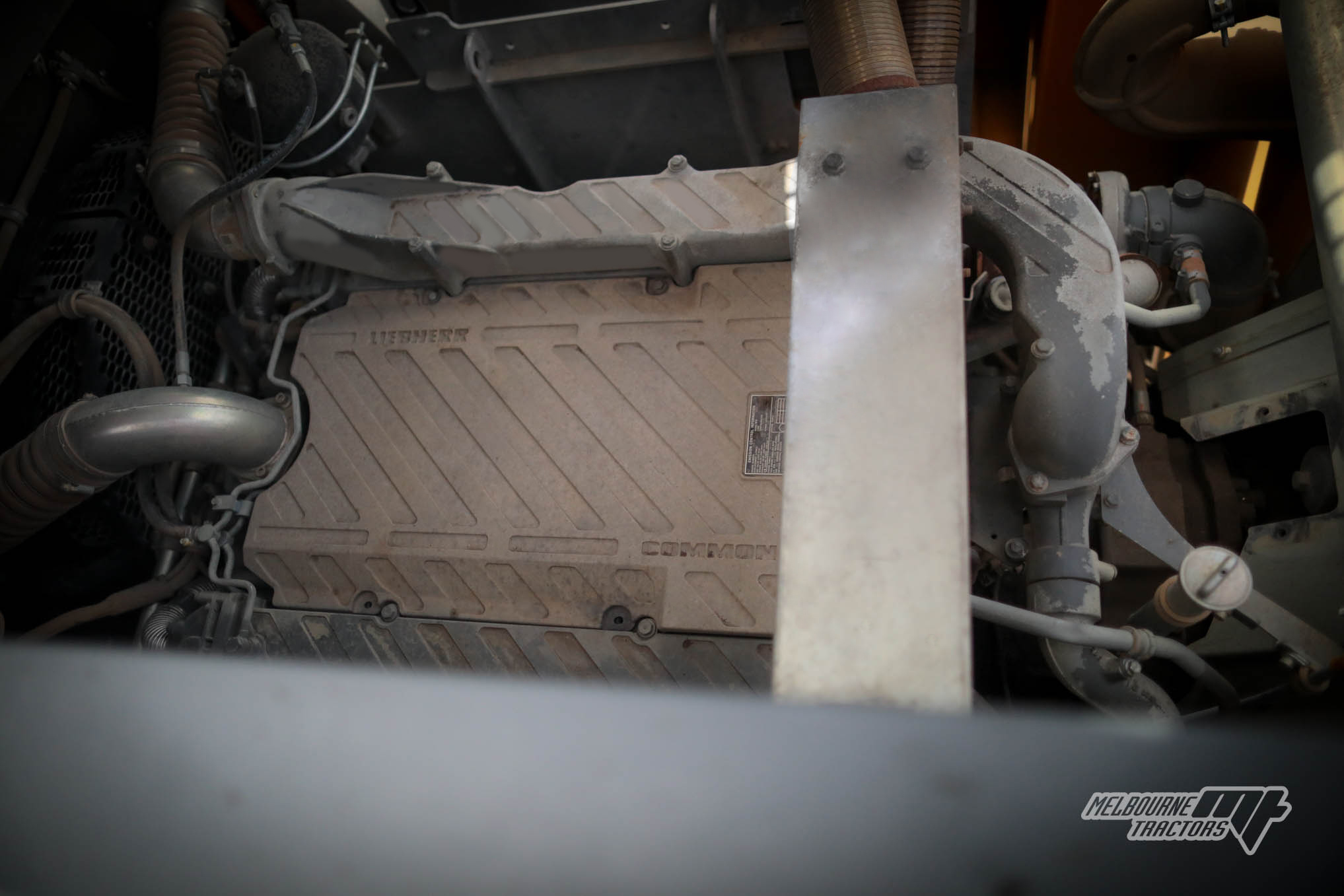 LIEBHERR R976HD EXCAVATOR image 2