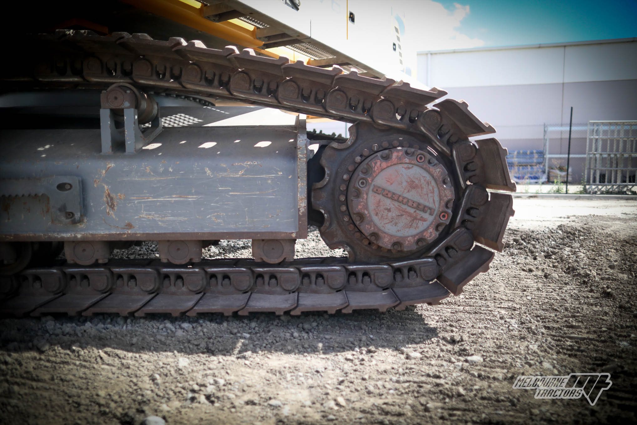 LIEBHERR R976HD EXCAVATOR image 9