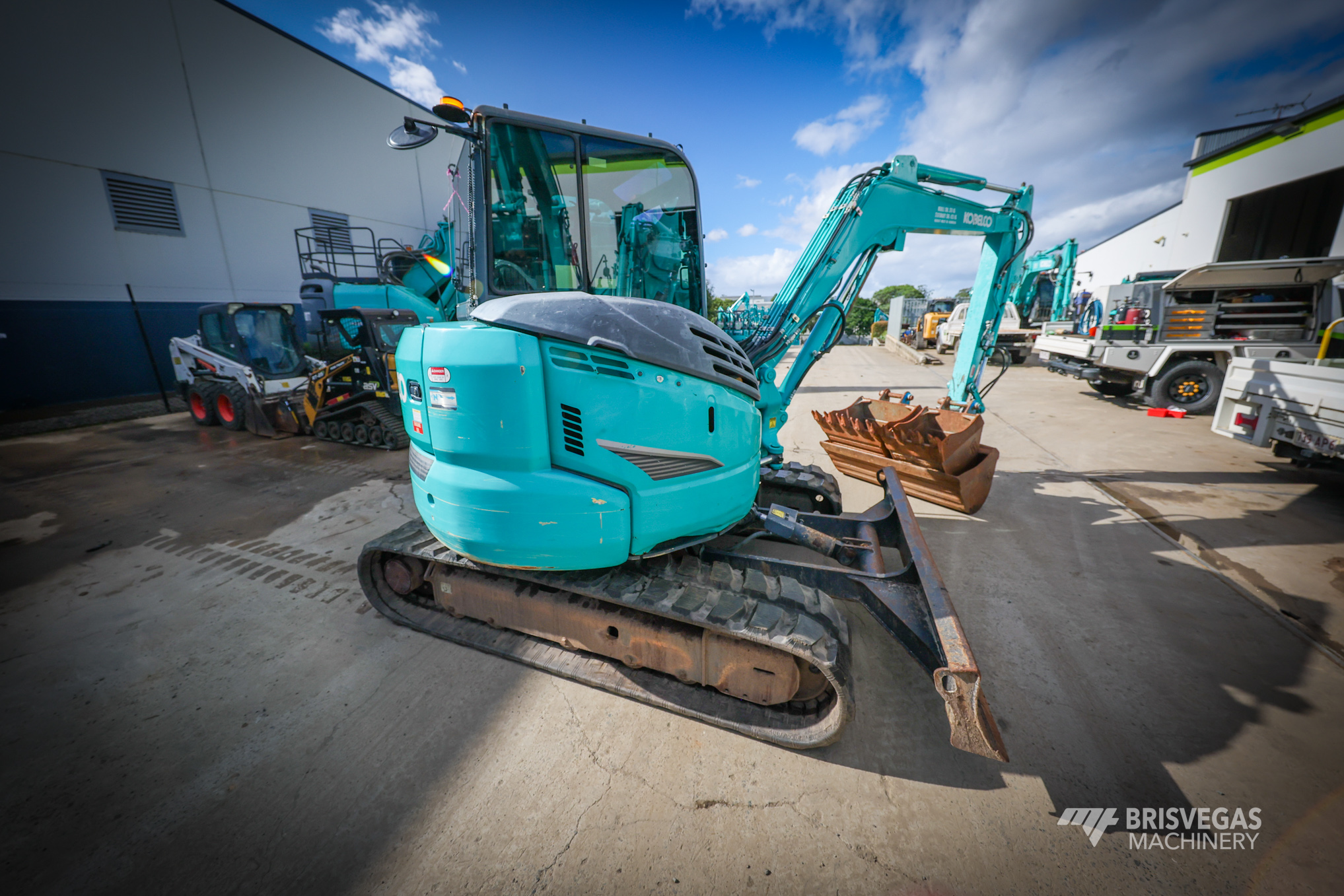 KOBELCO SK55SRX-6 EXCAVATOR image 5