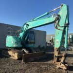 KOBELCO SK235SR-2 EXCAVATOR