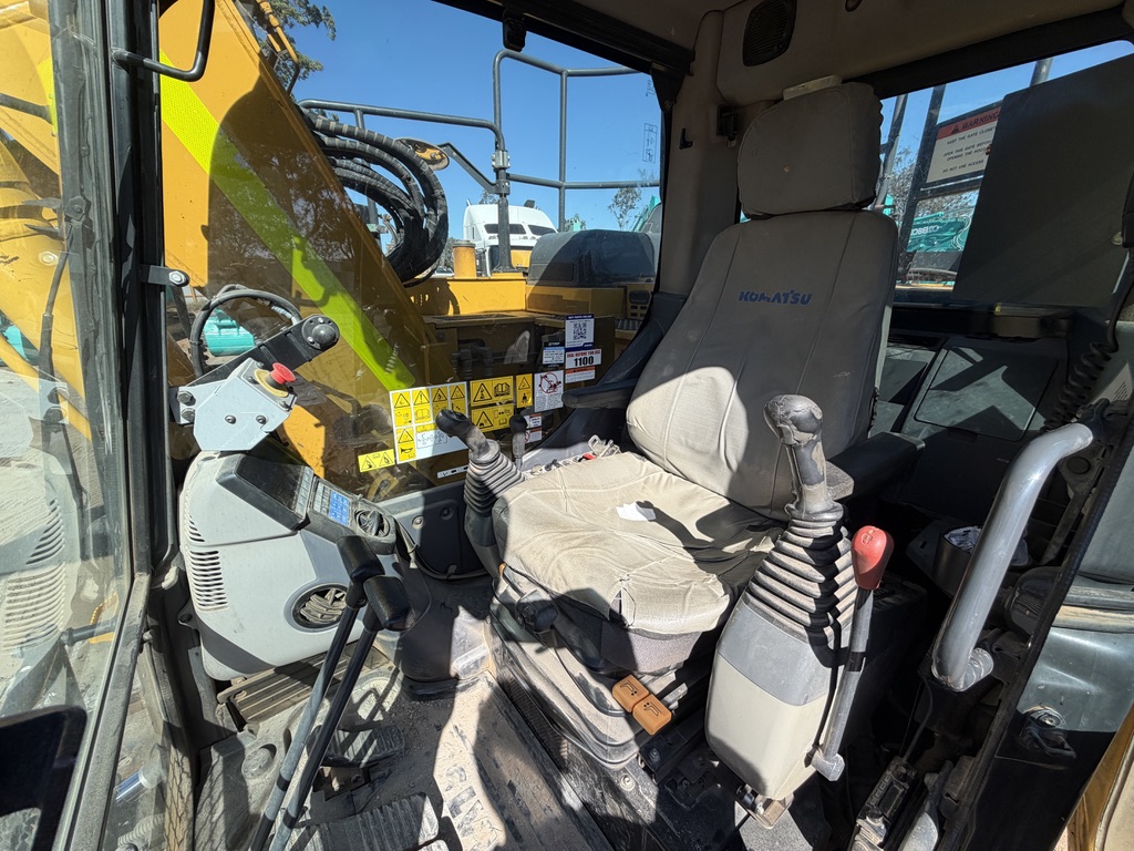 KOMATSU PC138USLC-11 EXCAVATOR image 9