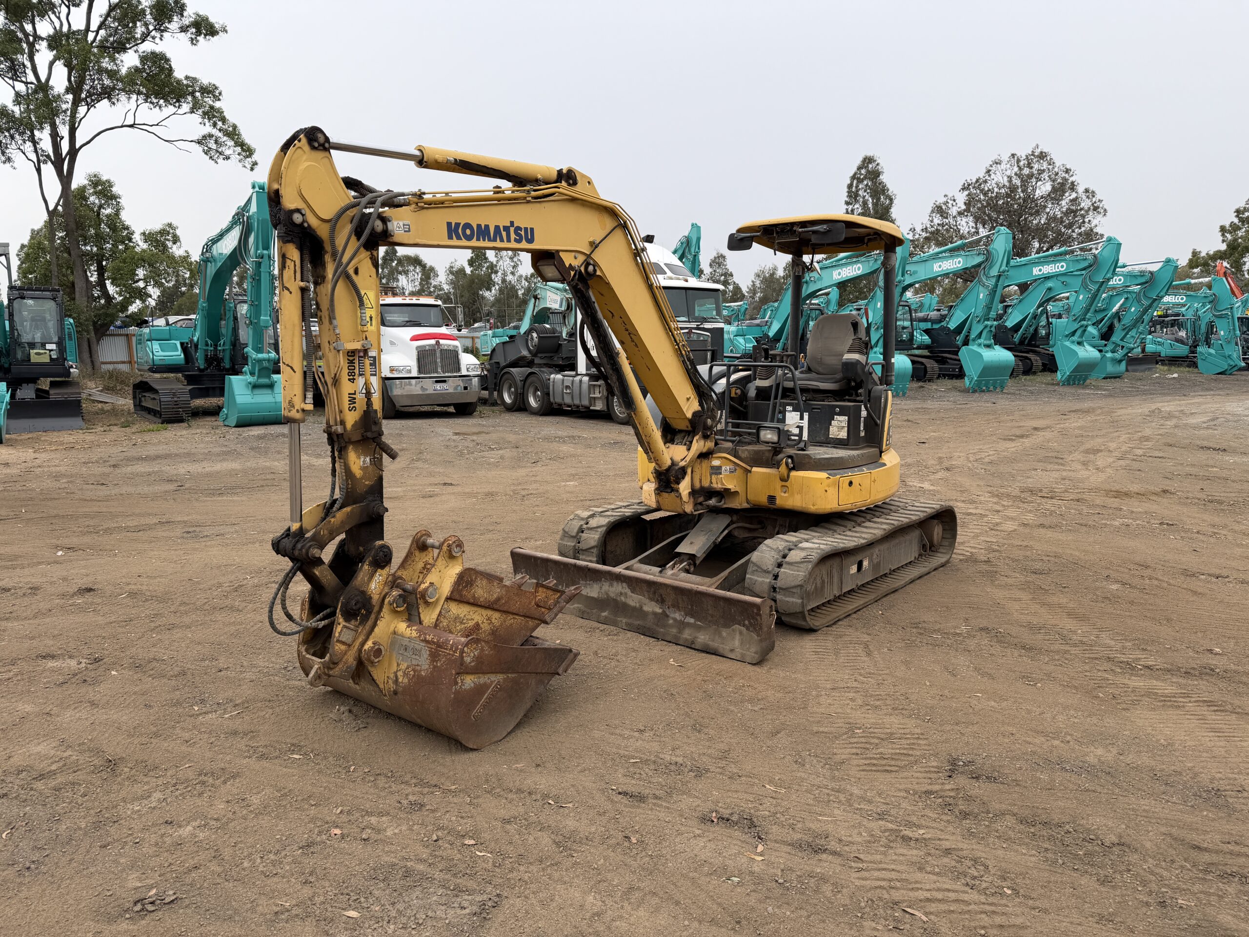 KOMATSU PC45MR-3 EXCAVATOR image 2