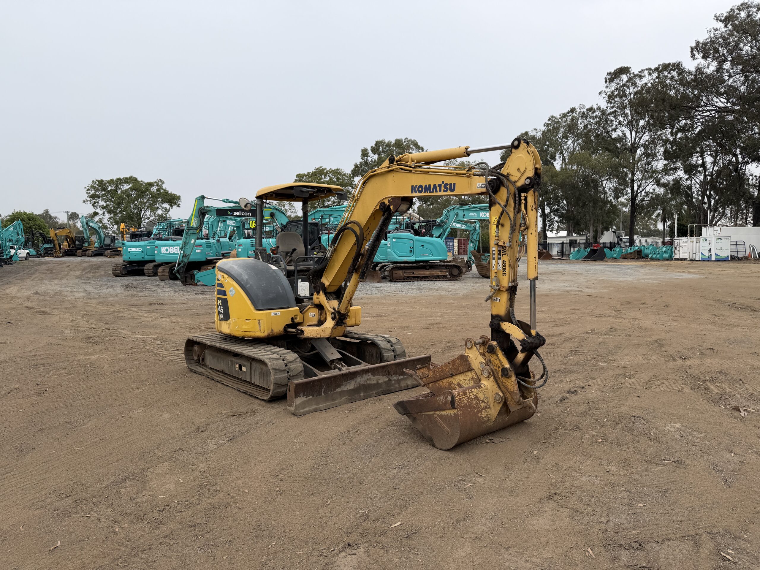 KOMATSU PC45MR-3 EXCAVATOR image 3