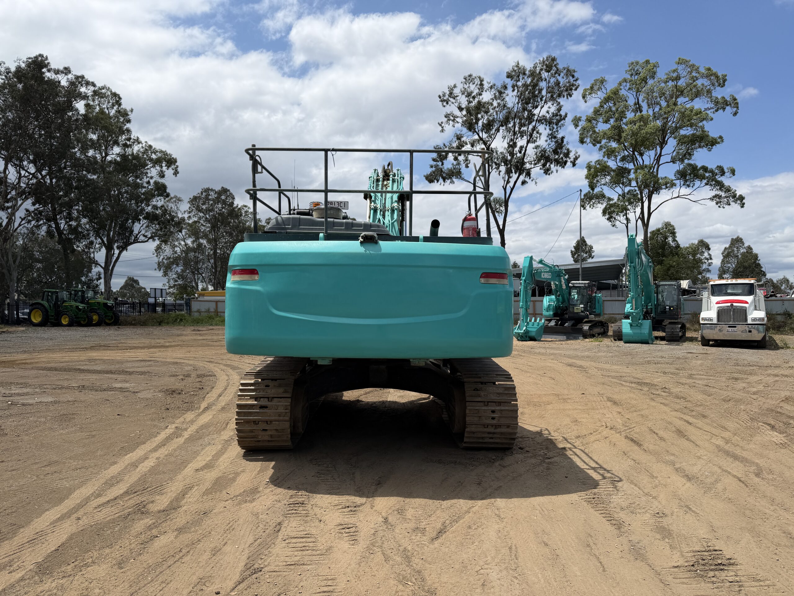 KOBELCO SK380XDLC-10 EXCAVATOR image 7